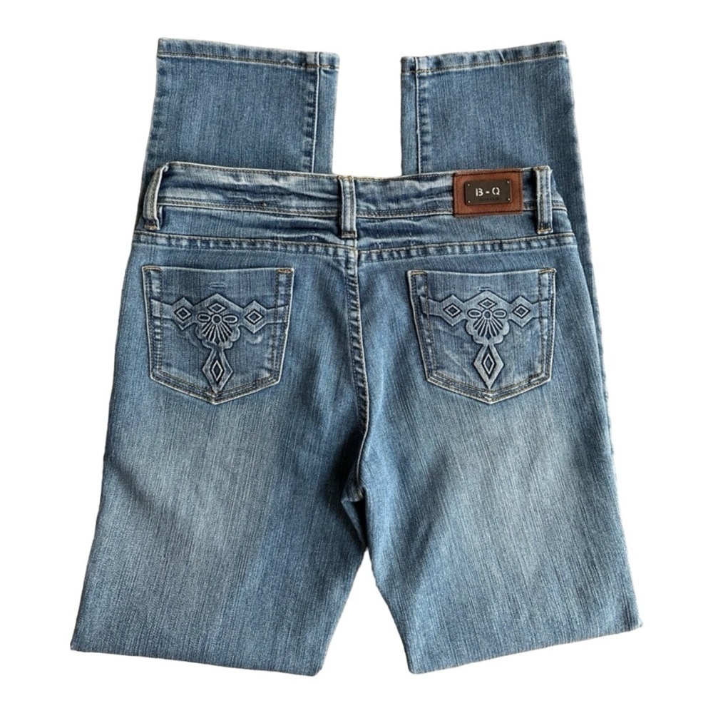 B-Q Western Jeans Mid Rise Size 10/30 Straight Leg Stretch Denim Pocket Accent